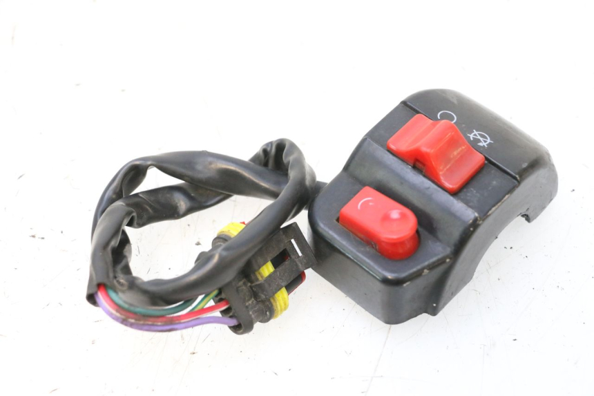 photo de COMMUTATORE DESTRO KEEWAY F-ACT FACT EVO 50 (2020 - 2026) - Zoom sullo stato d'uso