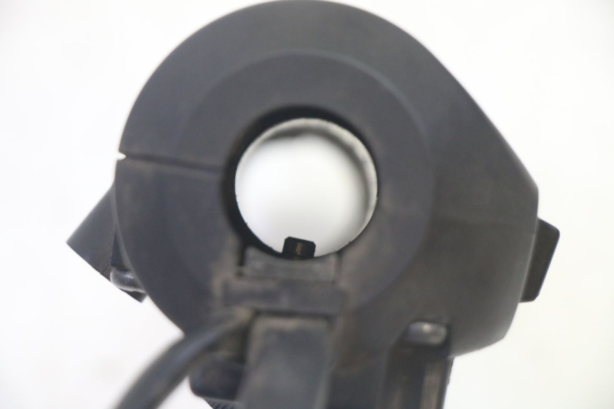 photo de MANUBRIO DESTRO HONDA FES S-WING SWING ABS 125 (2007 - 2015) - Vista d'insieme del prodotto