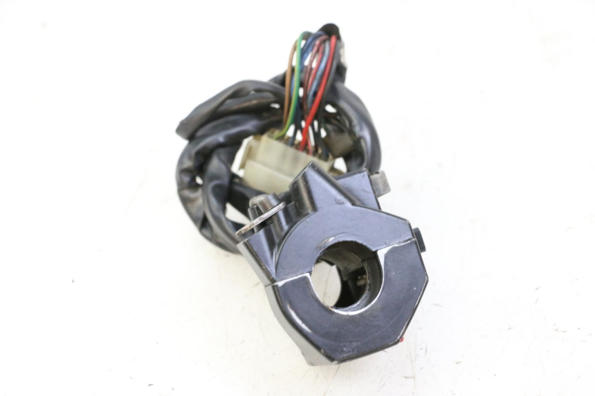 photo de COMMUTATORE DESTRO YAMAHA FJ 36Y 1100 (1984 - 1985) - Altra angolazione