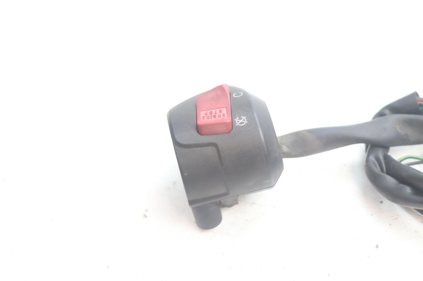 photo de COMMUTATORE DESTRO HONDA FJS SILVER WING SILVERWING 400 (2005 - 2008) - Altra angolazione
