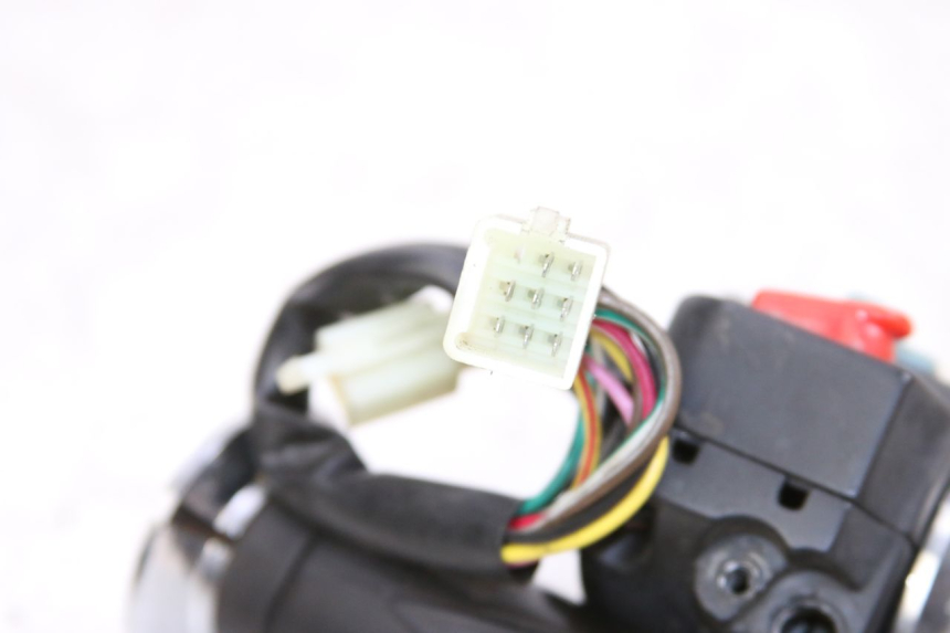 photo de COMMUTATORE DESTRO BAOTIAN FRESH 50 (2004 - 2012) - Zoom sullo stato d'uso