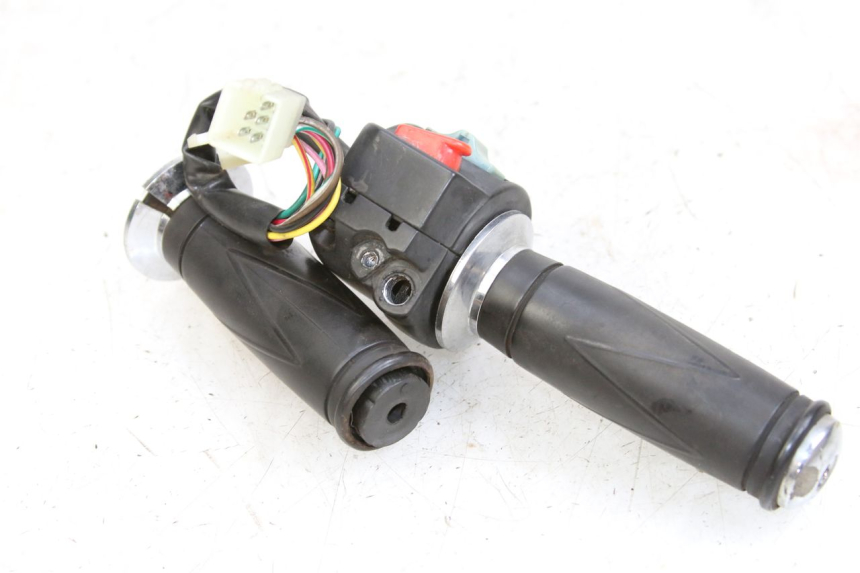 photo de COMMUTATORE DESTRO BAOTIAN FRESH 50 (2004 - 2012) - Altra angolazione