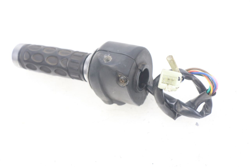 photo de COMANDO DESTRO SACHS FY125T FY T 125 (2007 - 2011) - Zoom sullo stato d'uso