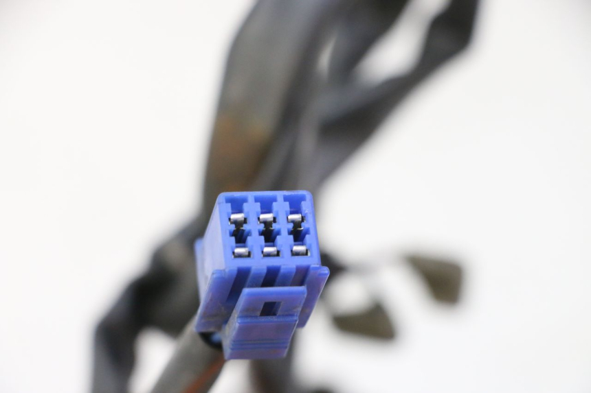 photo de COMMUTATORE DESTRO YAMAHA FZ6 N FAZER 600 (2004 - 2006) - Dettaglio del componente