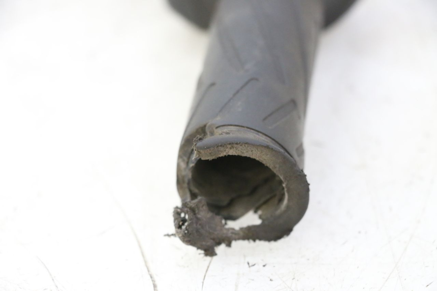 photo de COMMUTATORE DESTRO YAMAHA FZ6 N FAZER 600 (2004 - 2006) - Altra vista dell'articolo