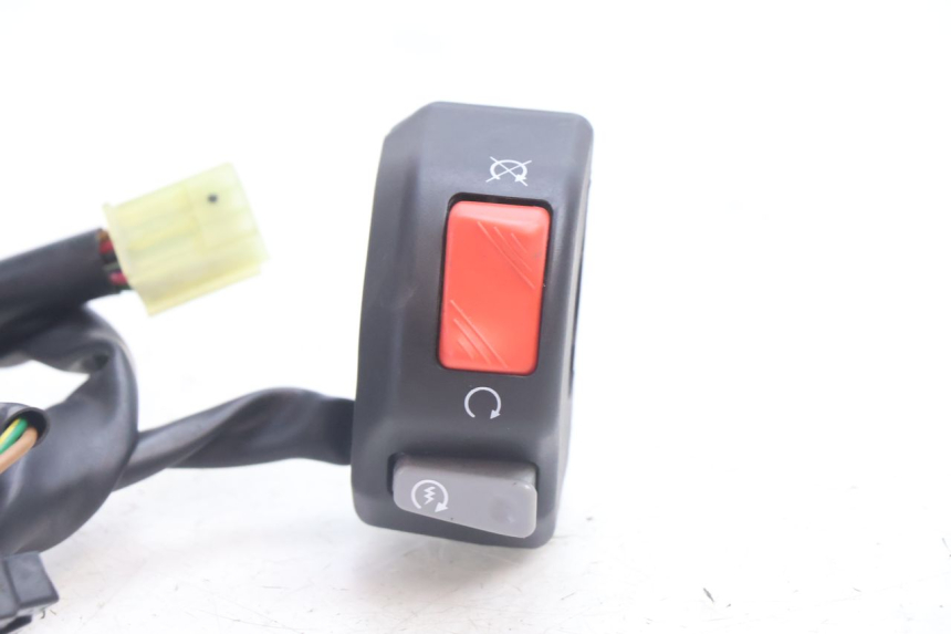 photo de COMANDO DESTRO YAMAHA FZ8 800 (2010 - 2016) - Dettaglio del componente