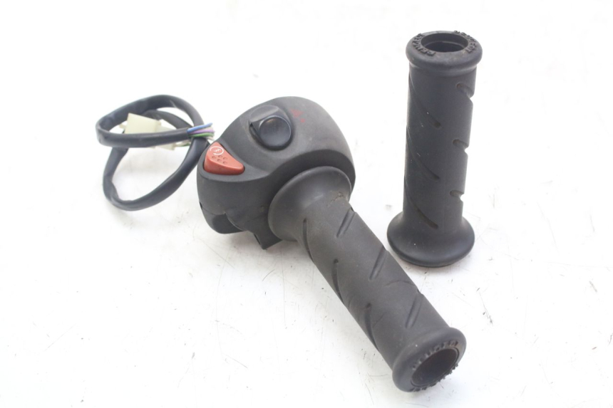 photo de COMMUTATORE DESTRO PEUGEOT GEOPOLIS RS 125 (2007 - 2009) - Vista principale