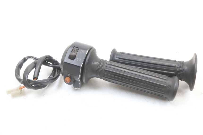 photo de COMANDO DESTRO HYOSUNG GF 125 (2001 - 2005) - Vista principale