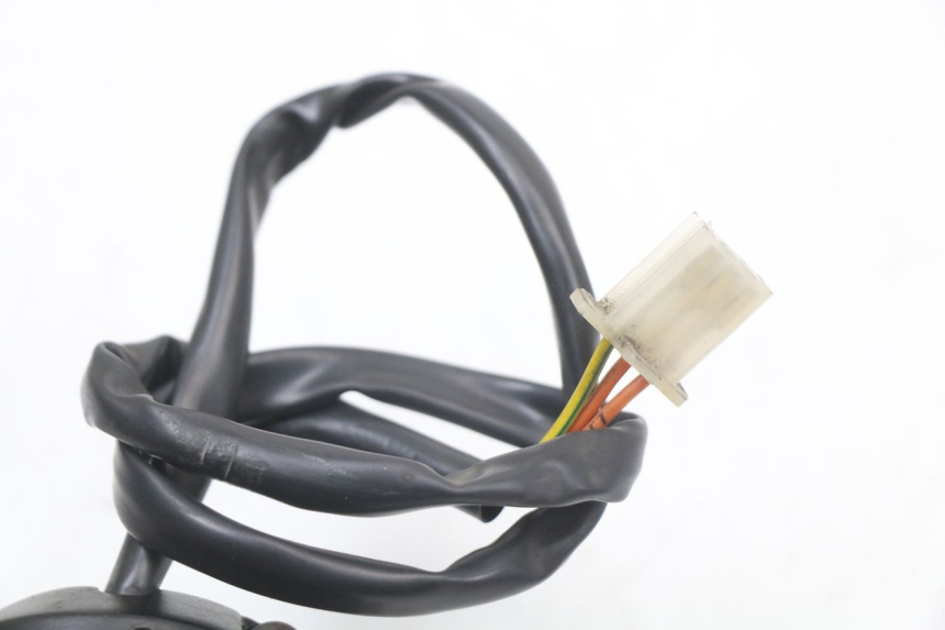 photo de COMANDO DESTRO HYOSUNG GF 125 (2001 - 2005) - Dettagli dei punti di fissaggio