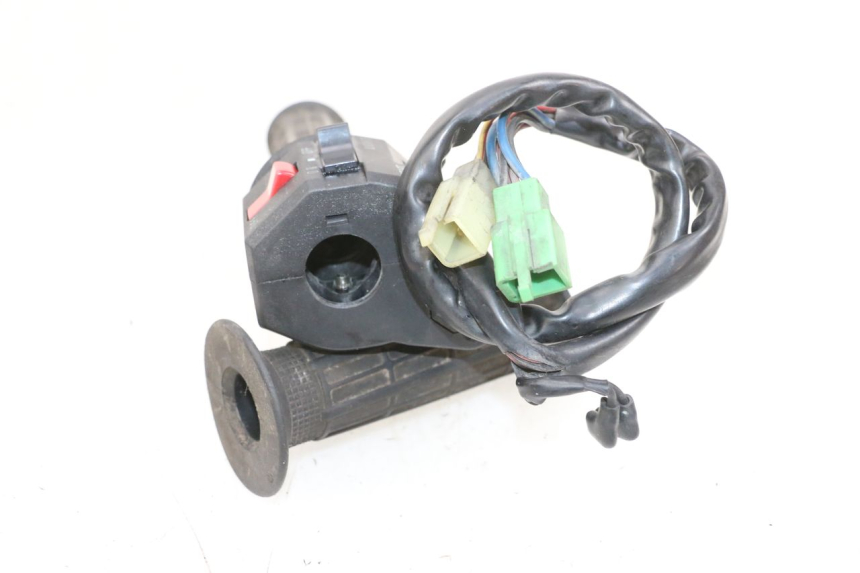 photo de COMMUTATORE DESTRO KAWASAKI GPX R WARBIRD 600 (1988 - 1993) - Dettaglio del componente