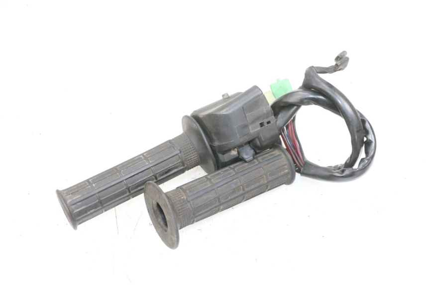 photo de COMMUTATORE DESTRO KAWASAKI GPX R WARBIRD 600 (1988 - 1993) - Altra angolazione