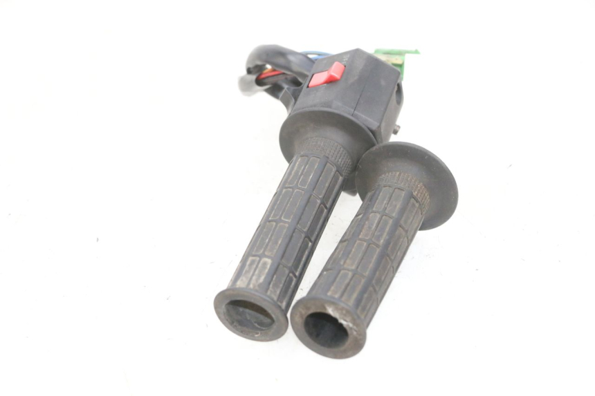 photo de COMMUTATORE DESTRO KAWASAKI GPX R WARBIRD 600 (1988 - 1993) - Ricambio usato controllato