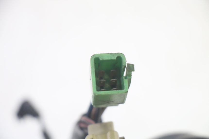 photo de COMMUTATORE DESTRO KAWASAKI GPZ RX 1000 (1986 - 1988) - Stato della superficie e materiale