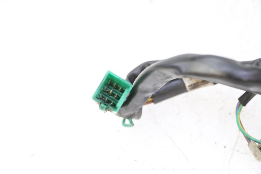 photo de COMMUTATORE DESTRO KYMCO GRAND DINK 125 (2008 - 2014) - Primo piano tecnico