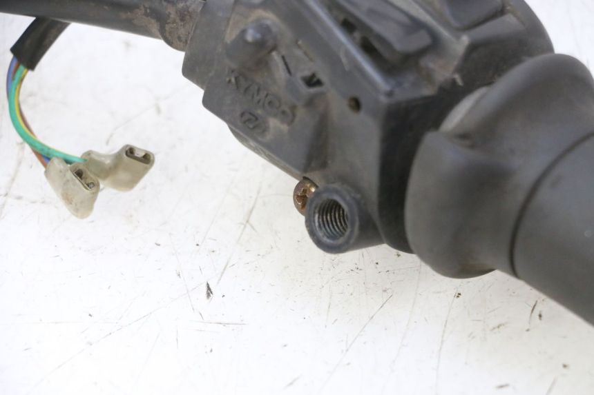 photo de COMMUTATORE DESTRO KYMCO GRAND DINK 125 (2008 - 2014) - Vista d'insieme del prodotto