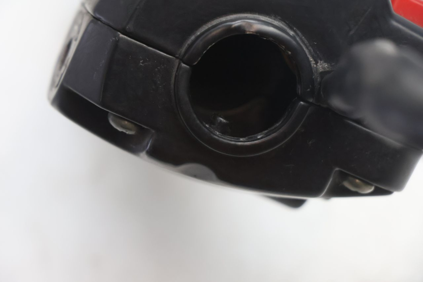 photo de MANUBRIO DESTRO TNT MOTOR GRIDO 2T 50 (2010 - 2019) - Dettagli dei punti di fissaggio