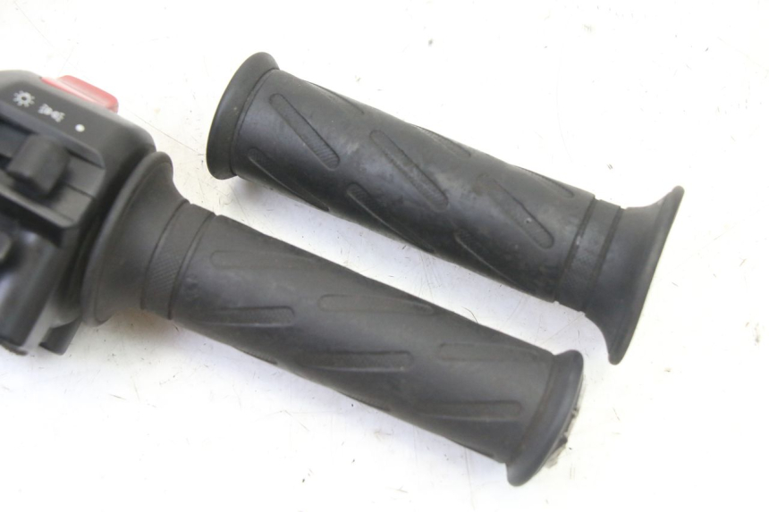 photo de COMANDO DESTRO SUZUKI GS GSE 500 (2001 - 2003) - Altra angolazione