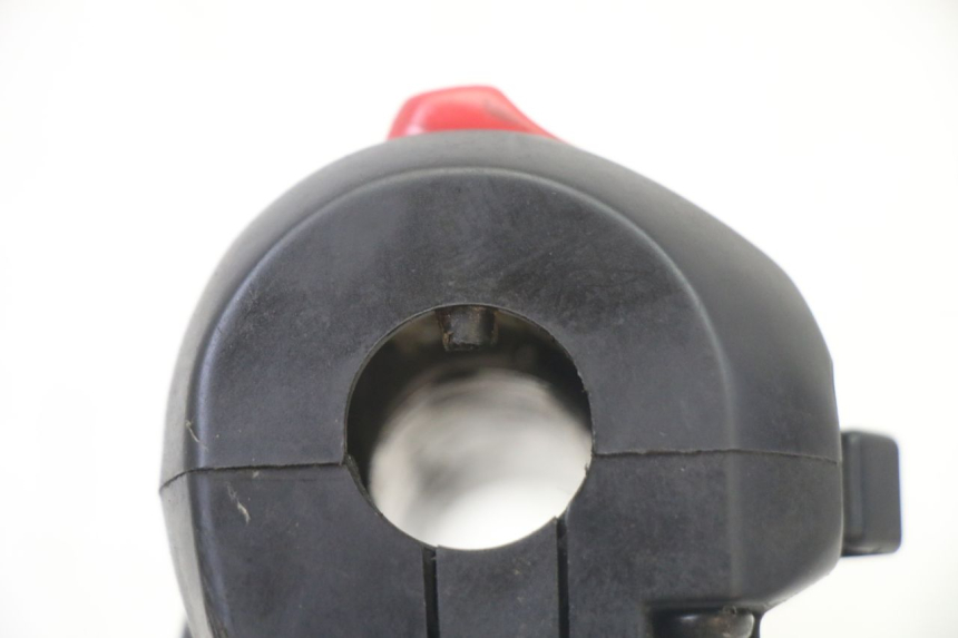 photo de COMANDO DESTRO SUZUKI GS GSE 500 (2001 - 2003) - Stato della superficie e materiale