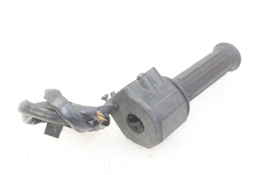 photo de MANUBRIO DESTRO SUZUKI GSX-F GSX  F 1100 (1988 - 1994) - Vista d'insieme del prodotto