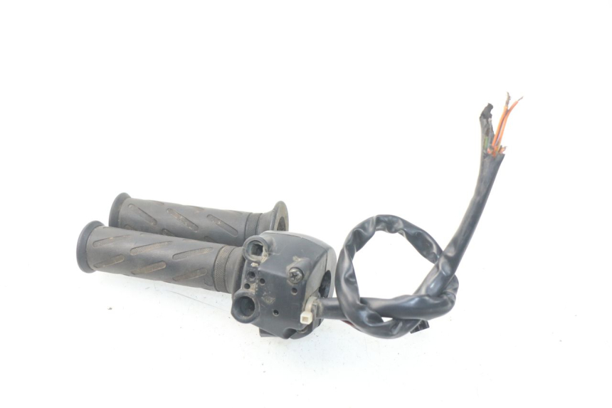 photo de COMANDO DESTRO SUZUKI GSX-R GSXR 600 (2001 - 2003) - Altra angolazione