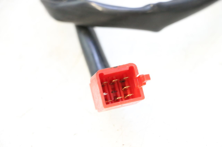 photo de MANUBRIO DESTRO SYM GTS EVO 125 (2009 - 2013) - Ricambio usato controllato