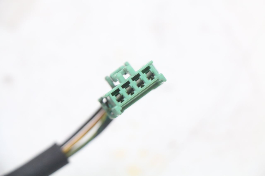 photo de COMANDO DESTRO HONDA FES S-WING SWING 125 (2007 - 2015) - Stato della superficie e materiale