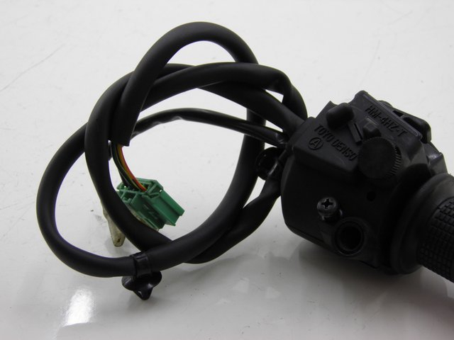 photo de COMANDO DESTRO HONDA FES S-WING SWING 125 (2007 - 2015) - Zoom sullo stato d'uso