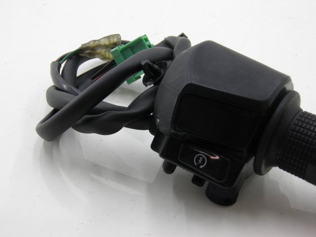 photo de COMANDO DESTRO HONDA FES S-WING SWING 125 (2007 - 2015) - Altra angolazione