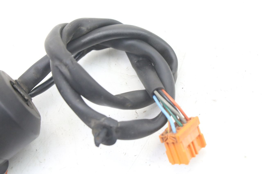 photo de MANUBRIO DESTRO HONDA FES S-WING SWING ABS 125 (2007 - 2015) - Vista d'insieme del prodotto