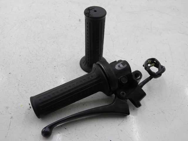 photo de Comando destro HONDA NH VISION 50 (1985 - 1994) - Vista principale