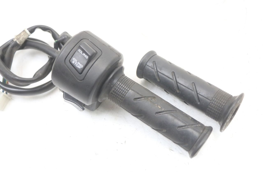 photo de COMANDO DESTRO HONDA PCX (JF28) 125 (2009 - 2011) - Zoom sullo stato d'uso