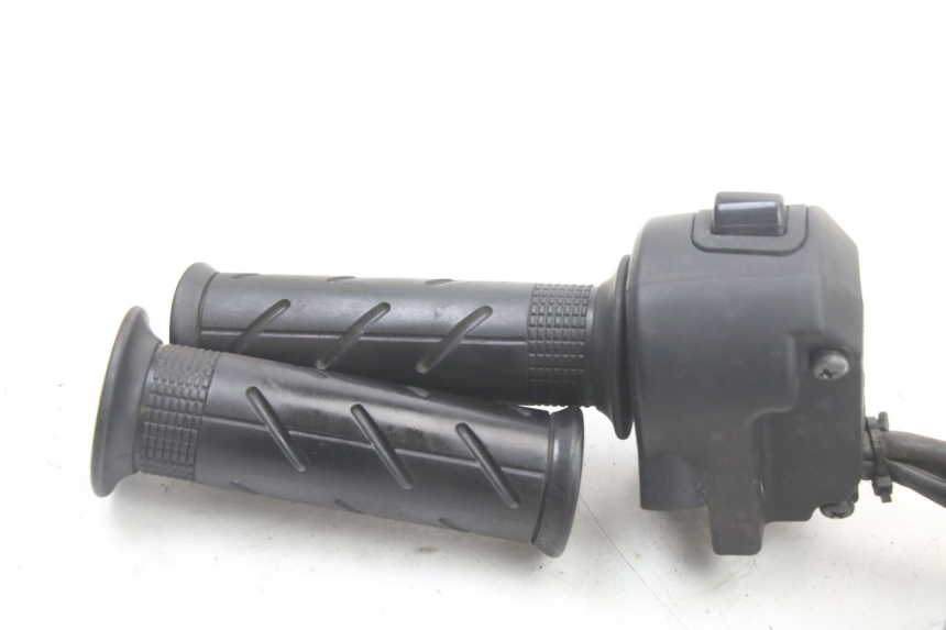 photo de Comando destro HONDA PCX (JF57/JF64) 125 (2014 - 2018) - Vista d'insieme del prodotto