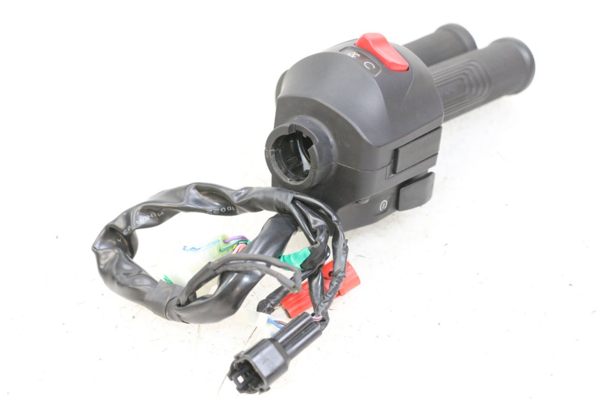 photo de COMMUTATORE DESTRO HUSQVARNA SVARTPILEN 401 (2018 - 2023) - Vista d'insieme del prodotto