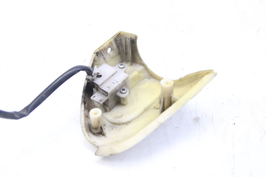photo de COMMUTATORE DESTRO YAMAHA HW XENTER 125 (2011 - 2017) - Zoom sullo stato d'uso