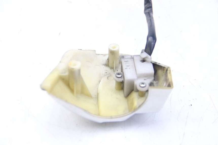 photo de COMMUTATORE DESTRO YAMAHA HW XENTER 125 (2011 - 2017) - Altra angolazione