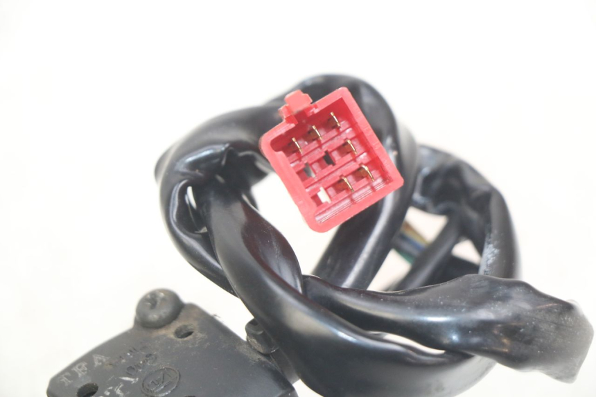 photo de MANUBRIO DESTRO SYM JET SPORT XR 50 (2006 - 2015) - Altra angolazione