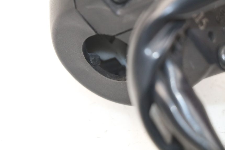 photo de COMANDO DESTRO SYM JOYMAX 250 (2013 - 2017) - Dettaglio del componente