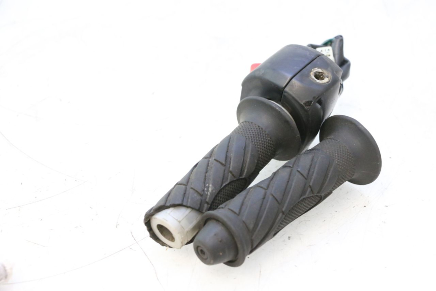 photo de COMANDO DESTRO RIDE JUMP 2T 50 (2012 - 2017) - Stato della superficie e materiale