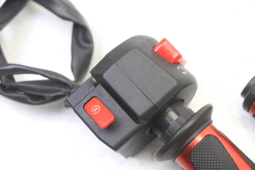 photo de COMMUTATORE DESTRO KIDEN KD125-G 125 (2018 - 2022) - Dettaglio del componente