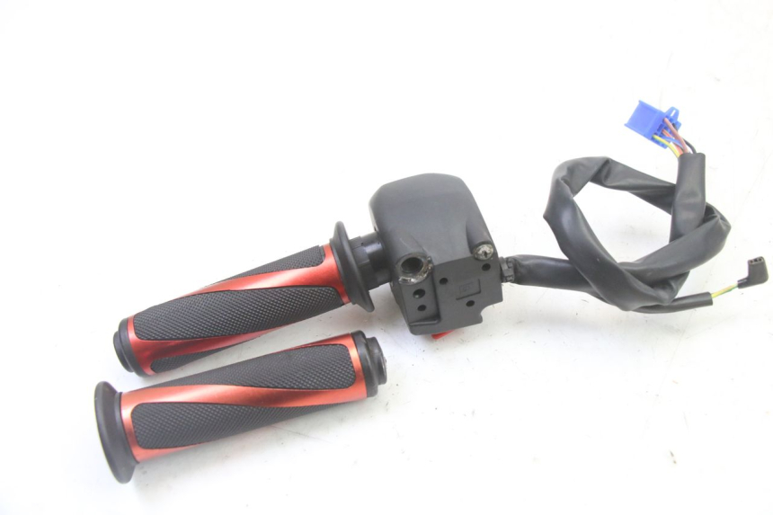 photo de COMMUTATORE DESTRO KIDEN KD125-G 125 (2018 - 2022) - Vista d'insieme del prodotto