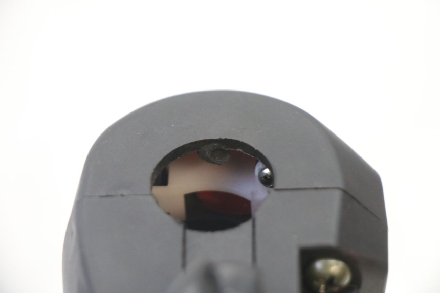 photo de COMMUTATORE DESTRO KIDEN KD125-G 125 (2018 - 2022) - Dettagli dei punti di fissaggio