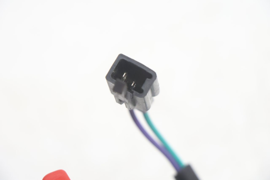 photo de MANUBRIO DESTRO PEUGEOT KISBEE 2T 50 (2010 - 2017) - Ricambio usato controllato
