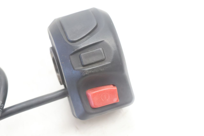 photo de MANUBRIO DESTRO PEUGEOT KISBEE 4T 50 (2018 - 2022) - Dettaglio del componente