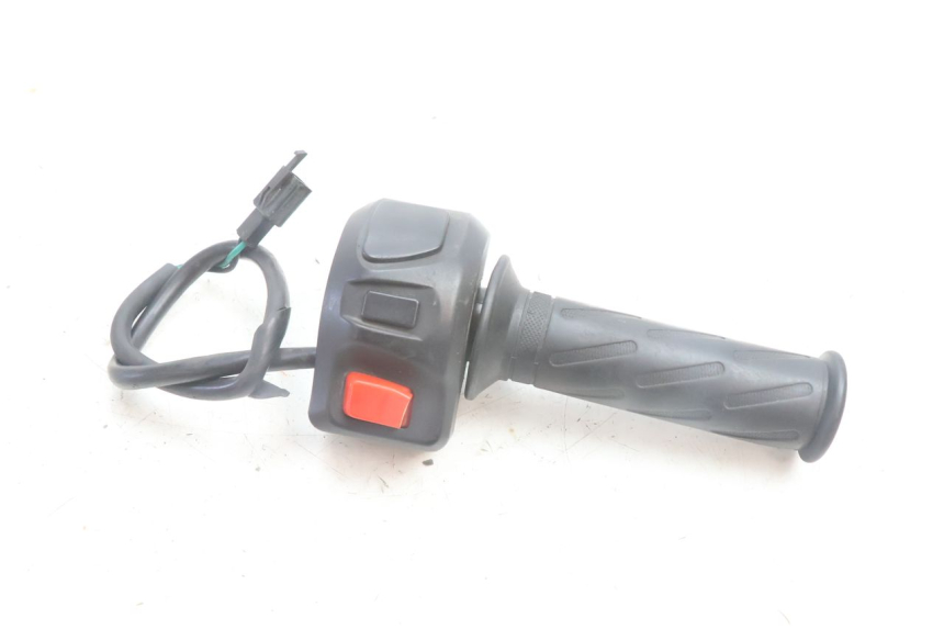 photo de MANUBRIO DESTRO PEUGEOT KISBEE 4T 50 (2010 - 2017) - Vista principale