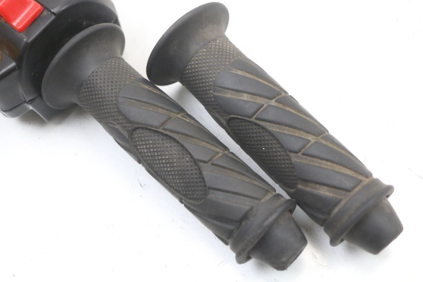 photo de COMMUTATORE DESTRO ORCAL KITE 4T 50 (2019 - 2023) - Zoom sullo stato d'uso