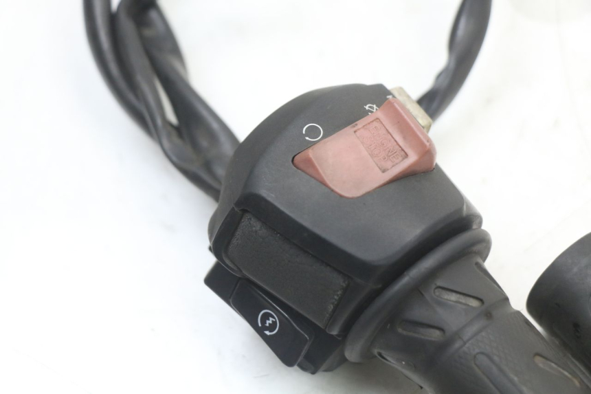 photo de MANUBRIO DESTRO KYMCO X-TOWN XTOWN 125 (2016 - 2021) - Altra angolazione