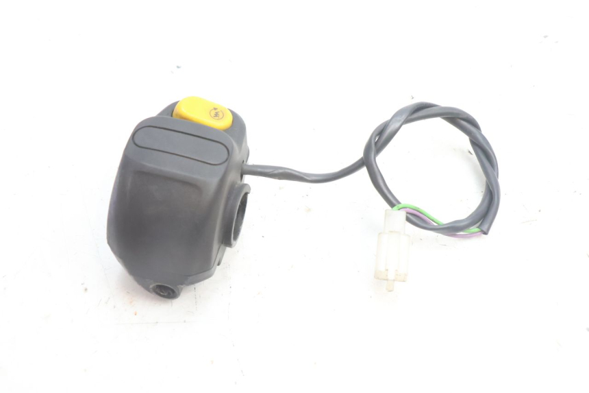 photo de MANUBRIO DESTRO PEUGEOT LUDIX BLASTER 50 (2006 - 2014) - Zoom sullo stato d'uso