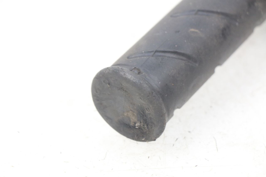 photo de MANUBRIO DESTRO PEUGEOT LUDIX 50 (2008 - 2017) - Altra angolazione