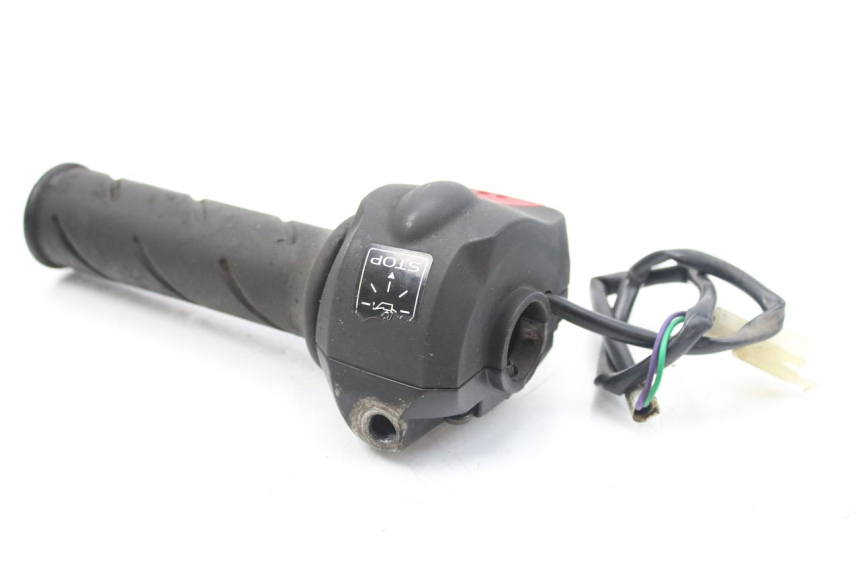 photo de MANUBRIO DESTRO PEUGEOT LUDIX 50 (2008 - 2017) - Dettaglio del componente