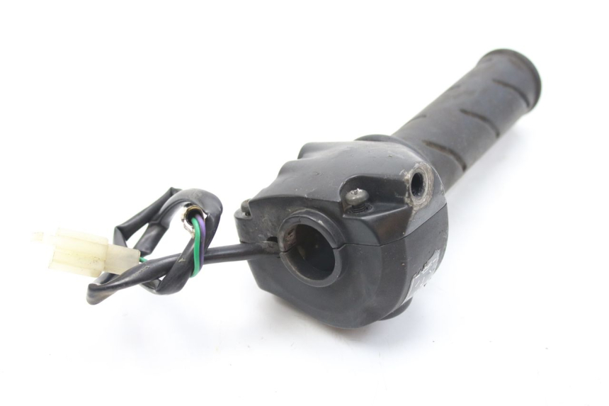 photo de MANUBRIO DESTRO PEUGEOT LUDIX 50 (2008 - 2017) - Zoom sullo stato d'uso